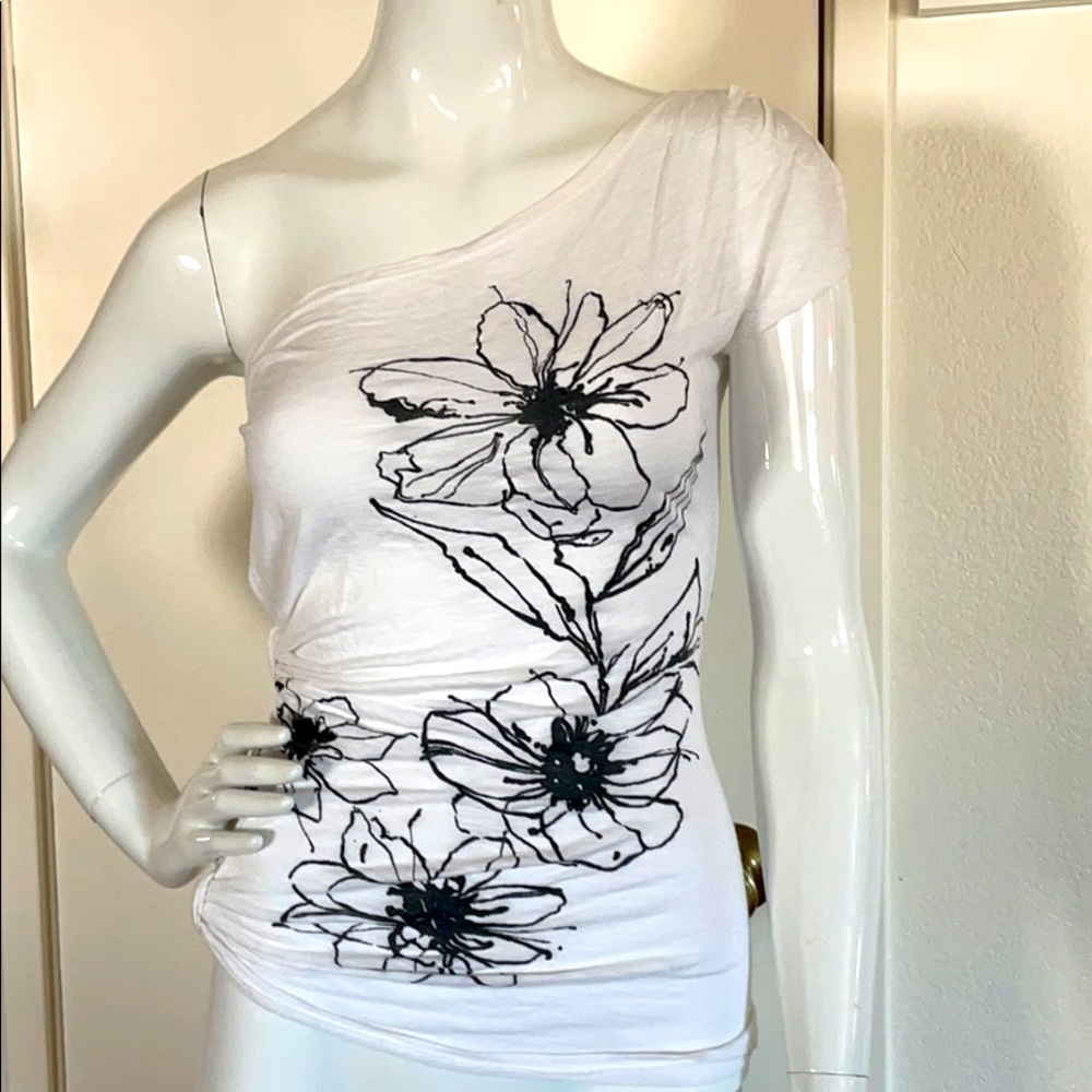 Cool top for summer super cute